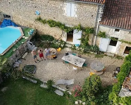 Homestay Chambre Boreale Saint-Amant-de-Bonnieure